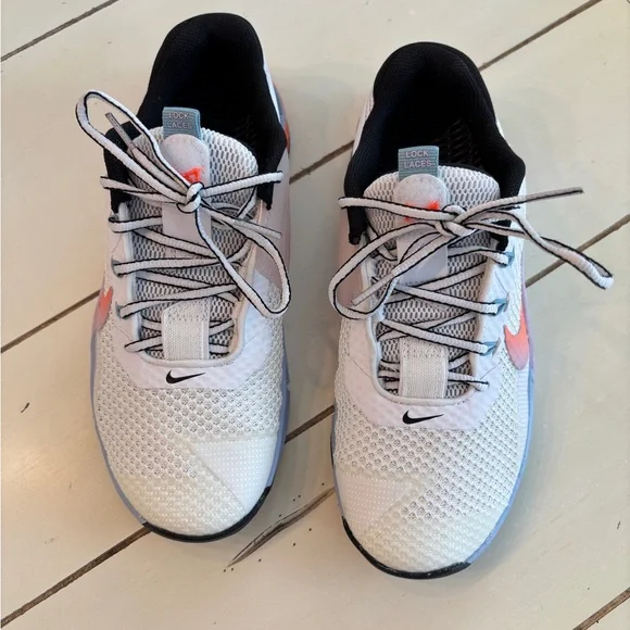 Nike Metcon 7 Premium White Doll Blue Orange Purple DM0335-155 Women's Size 7 - Picture 2 of 16